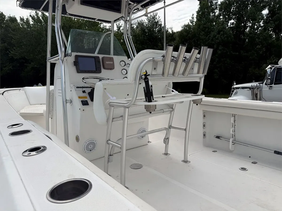 best yacht sales deals 26' Sea Fox 2007 256 CC 26