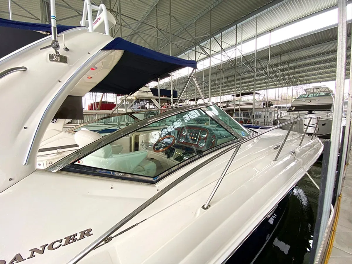 best yacht sales deals THE AMBER LEIGH 420 Sundancer