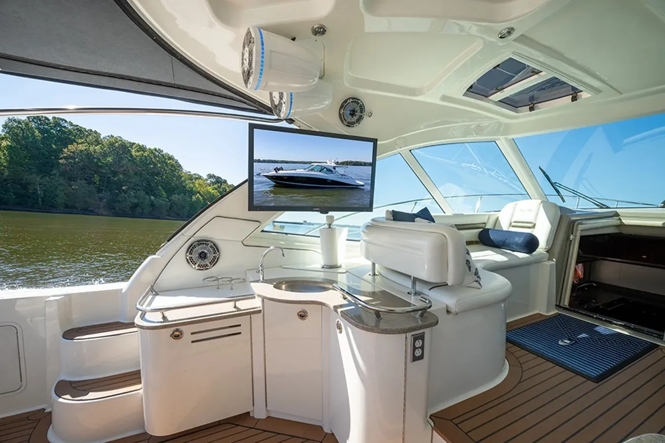 Buy a NASA 48 Sundancer at Shestakov Yacht Sales