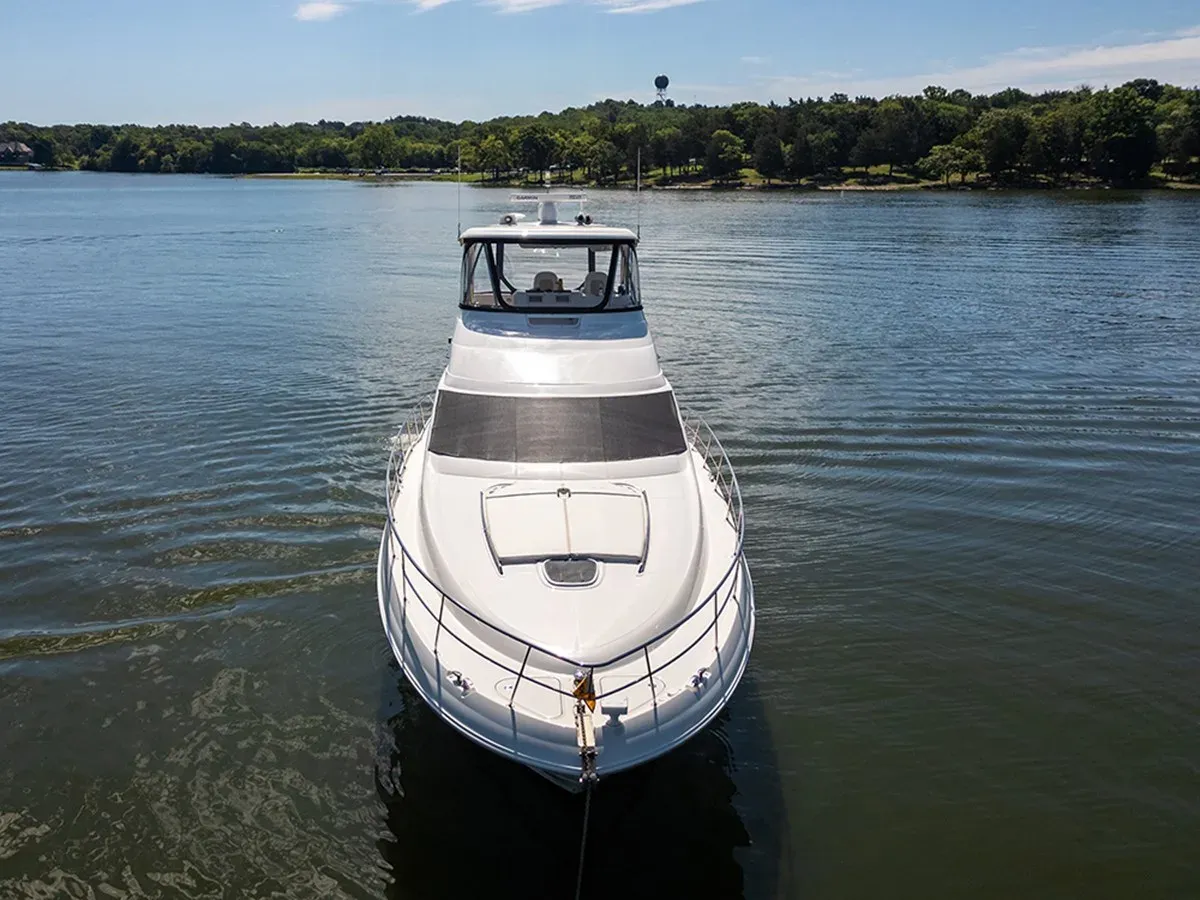 Купить яхту UPSIDE 580 Sedan Bridge в Shestakov Yacht Sales
