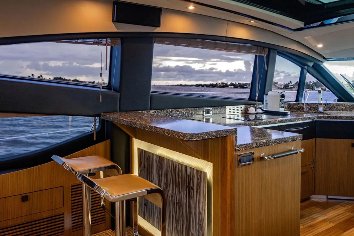 Купить яхту Bella в Shestakov Yacht Sales