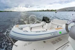 Bella - SEA RAY