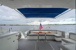Купить яхту Bella L650 в Shestakov Yacht Sales