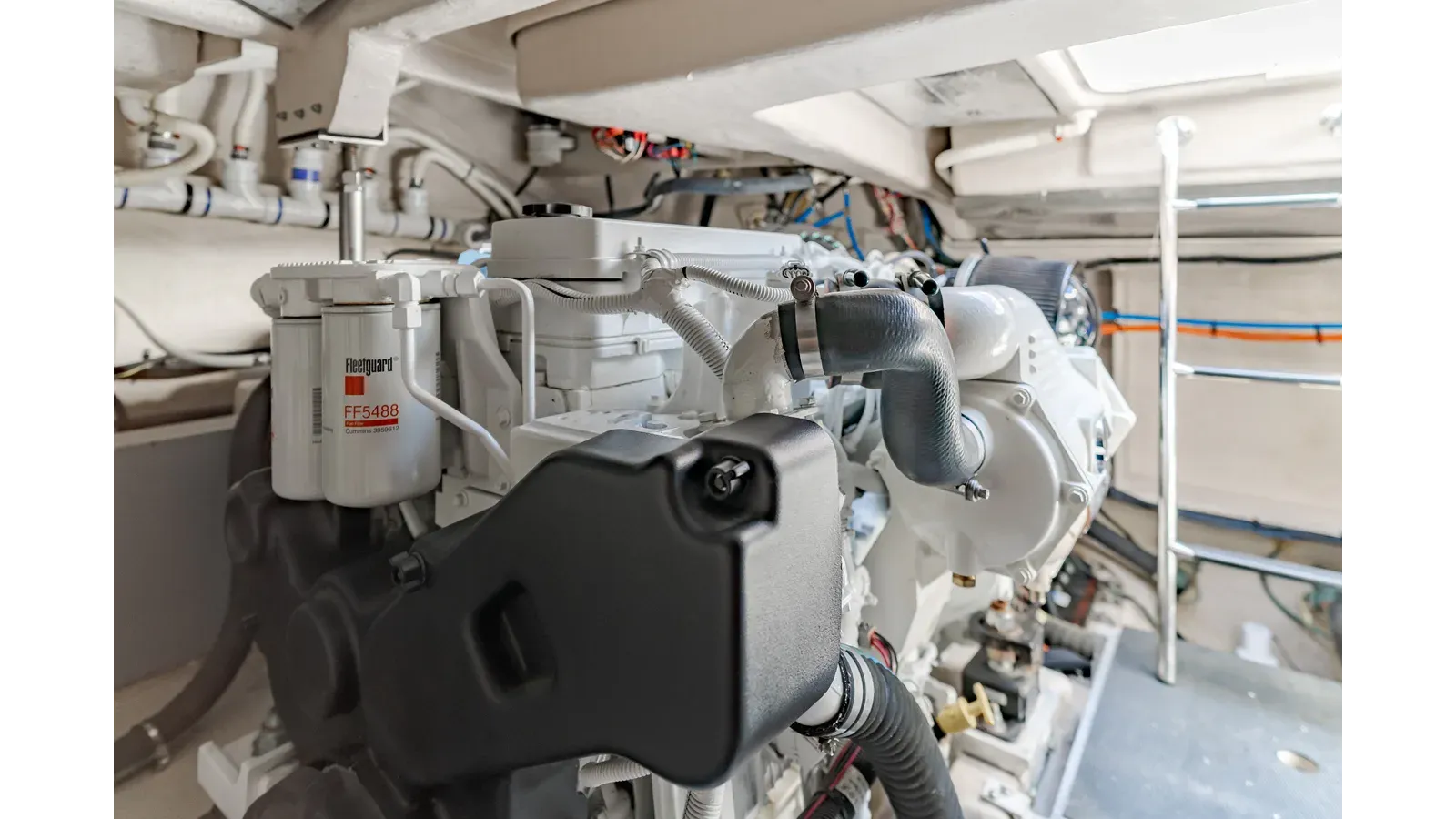 Buy a yacht Saw Sea IIII 2017