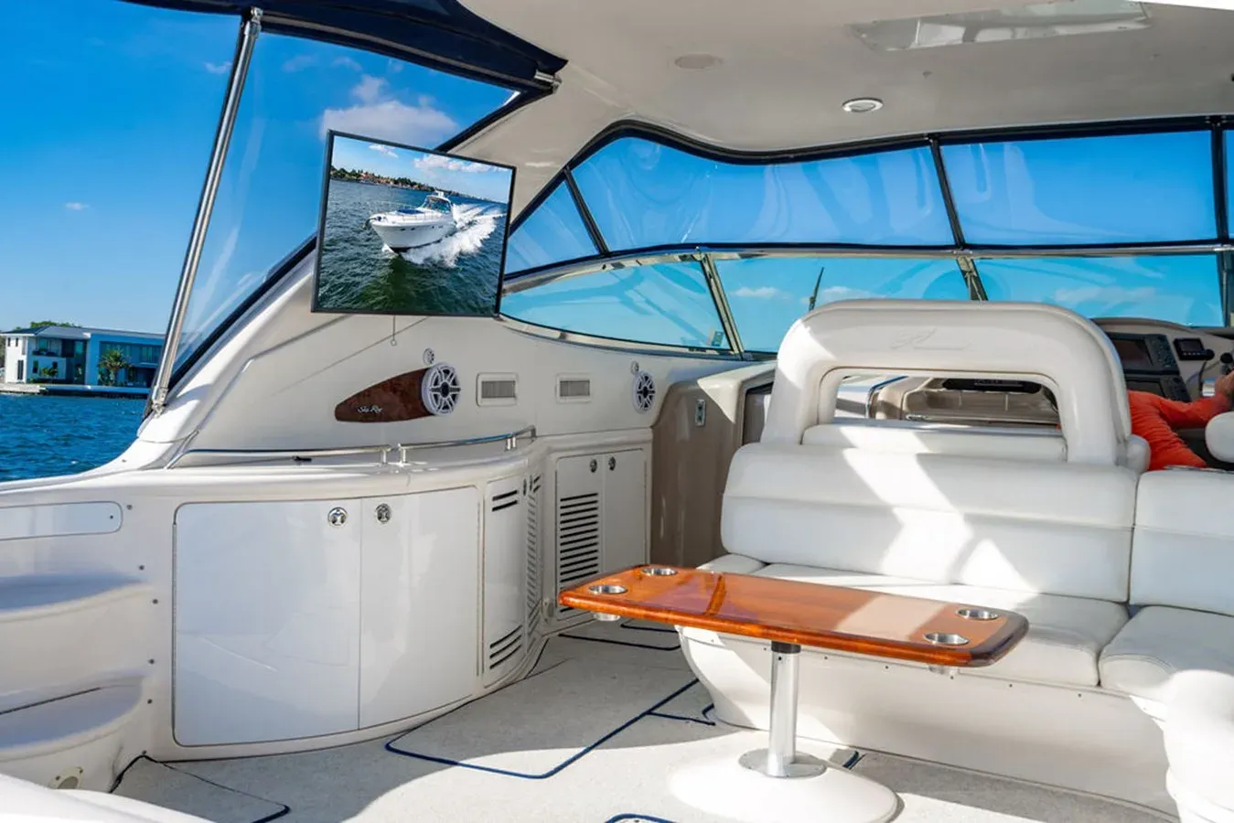 Купить яхту Bubble Trouble ll в Shestakov Yacht Sales