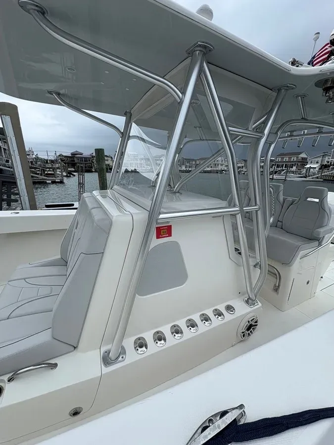 Купить яхту FRIGATE 37 в Shestakov Yacht Sales