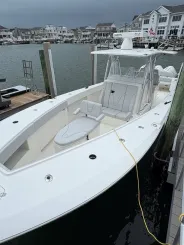 Стоимость яхты FRIGATE 370Z