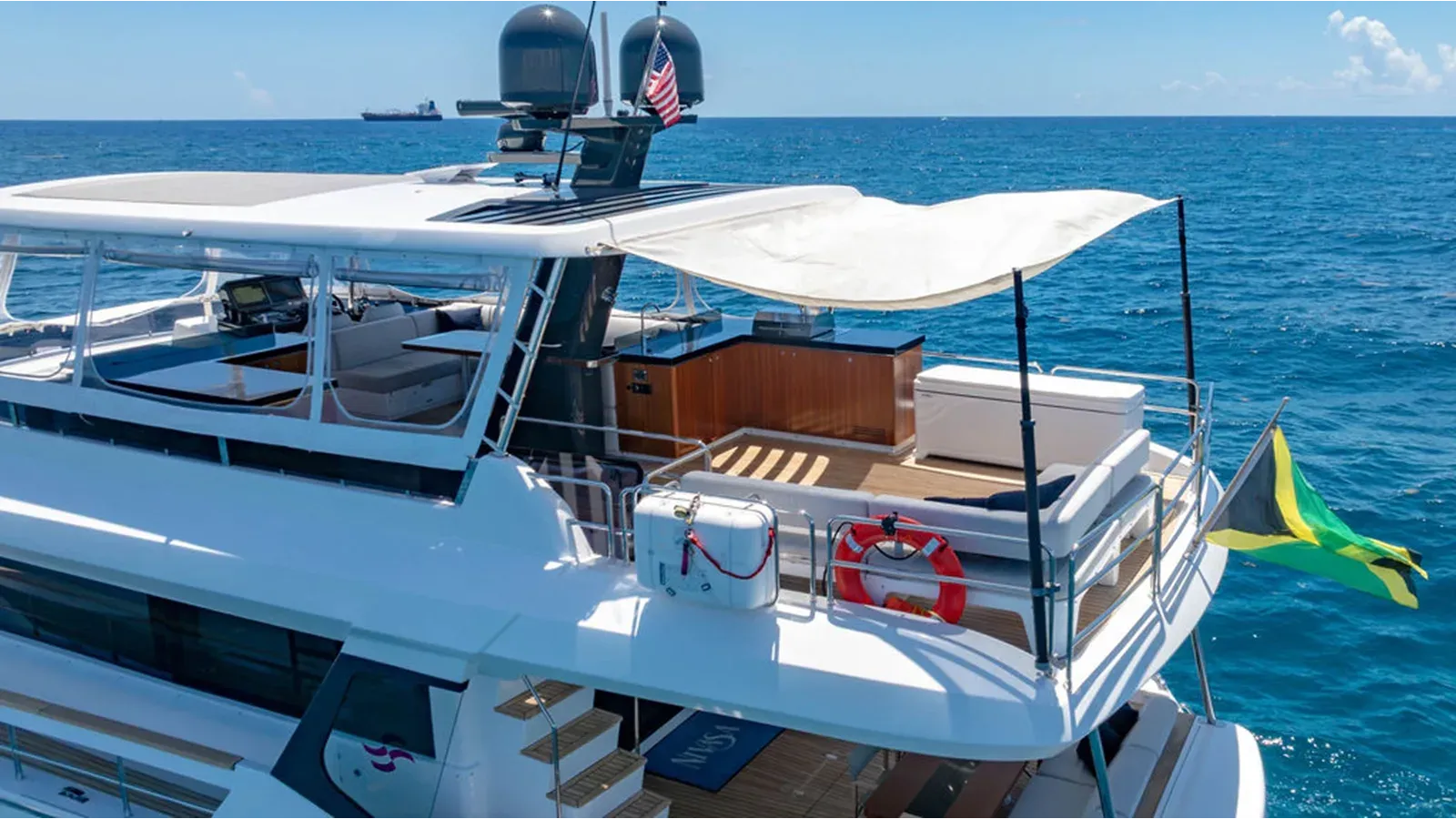 Buy a yacht No Name