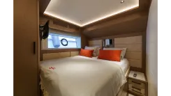 Buy a yacht HELIOPHILIA