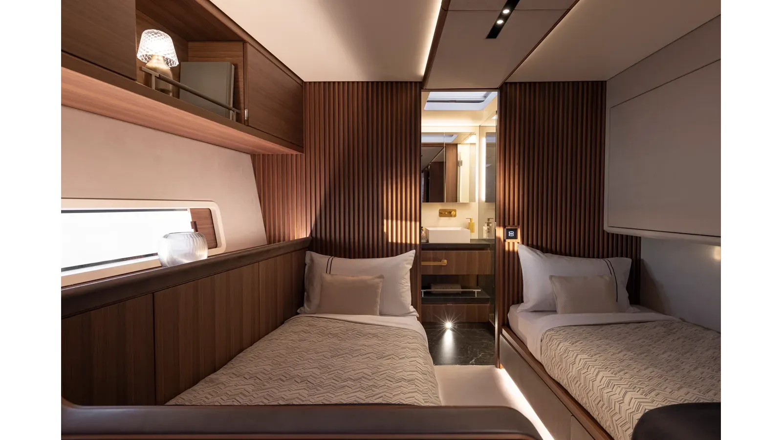 Продажа яхты CEFEA - SOLARIS YACHTS