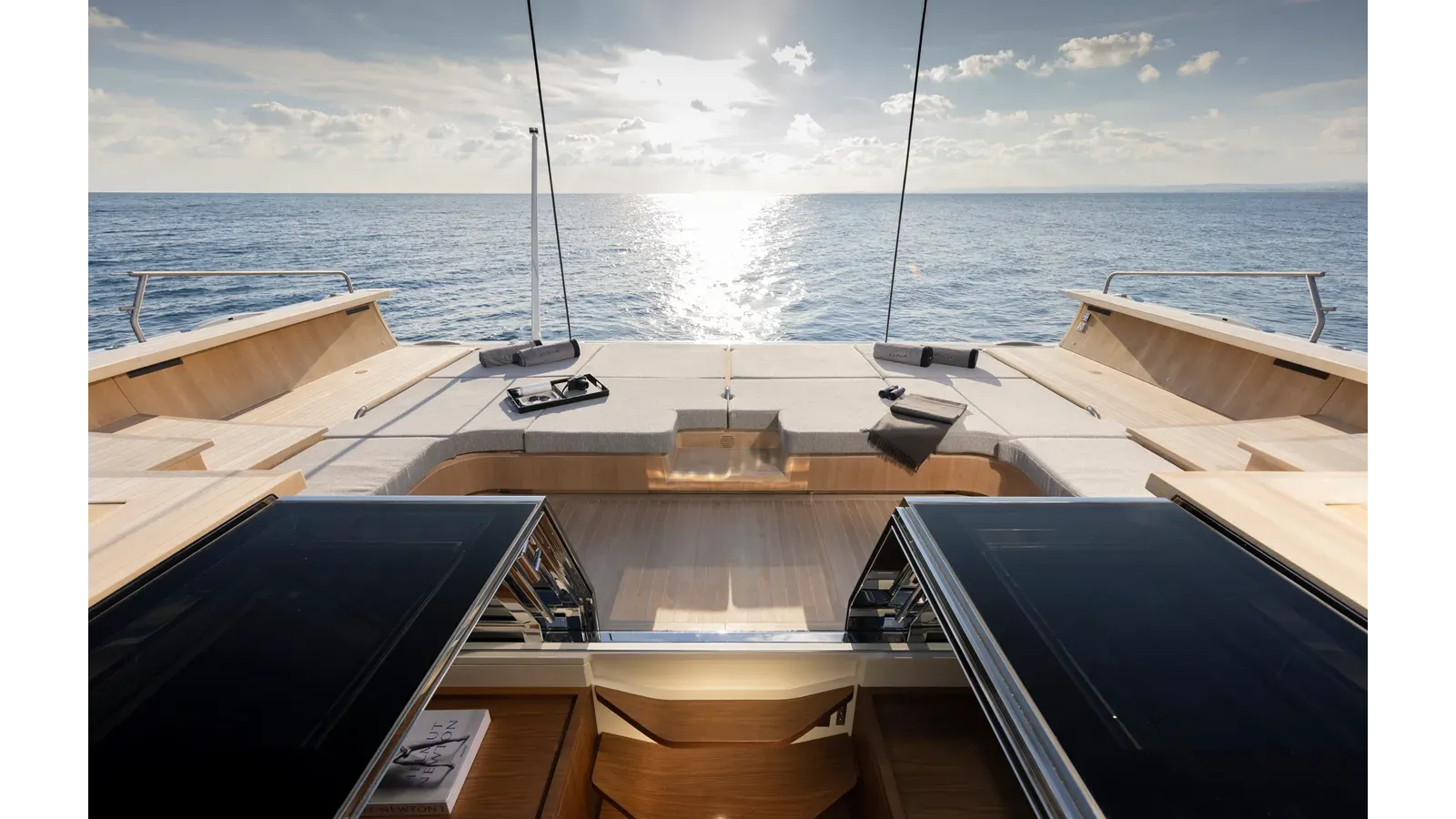 Купить CEFEA - SOLARIS YACHTS