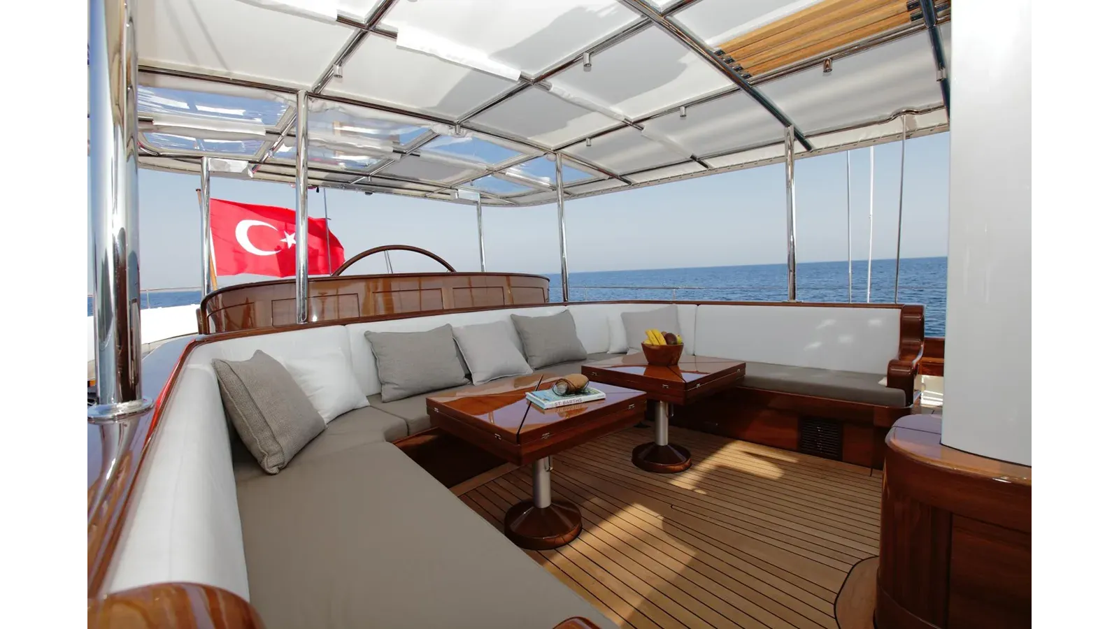 Купить яхту IN LOVE - SU MARINE в Shestakov Yacht Sales