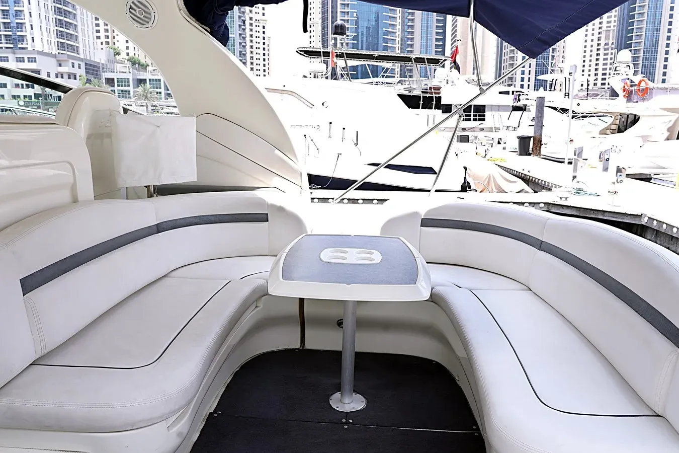 Купить SEA RAY SUNDANCER 390
