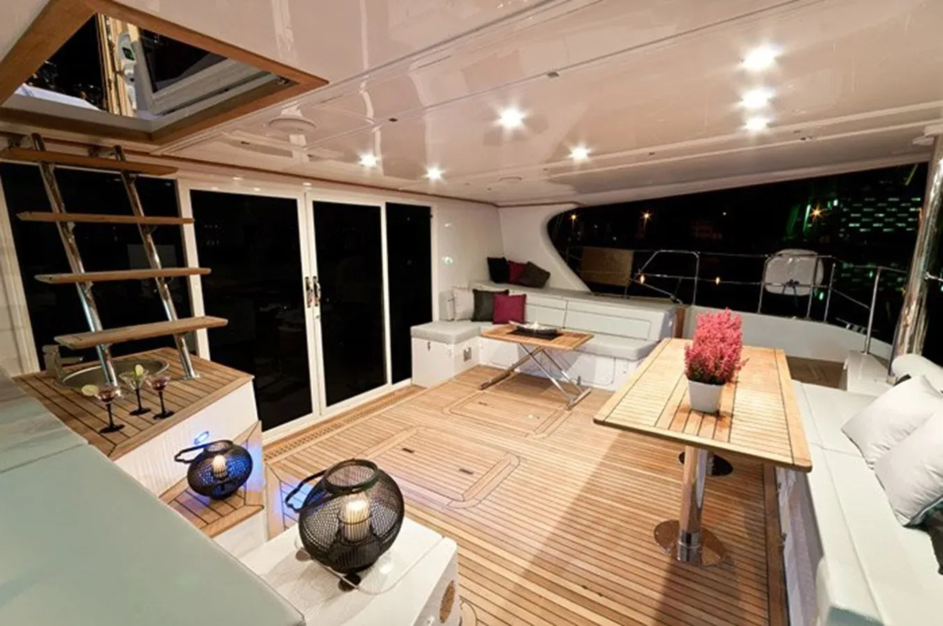 Freestyle Sunreef 58 Sail price