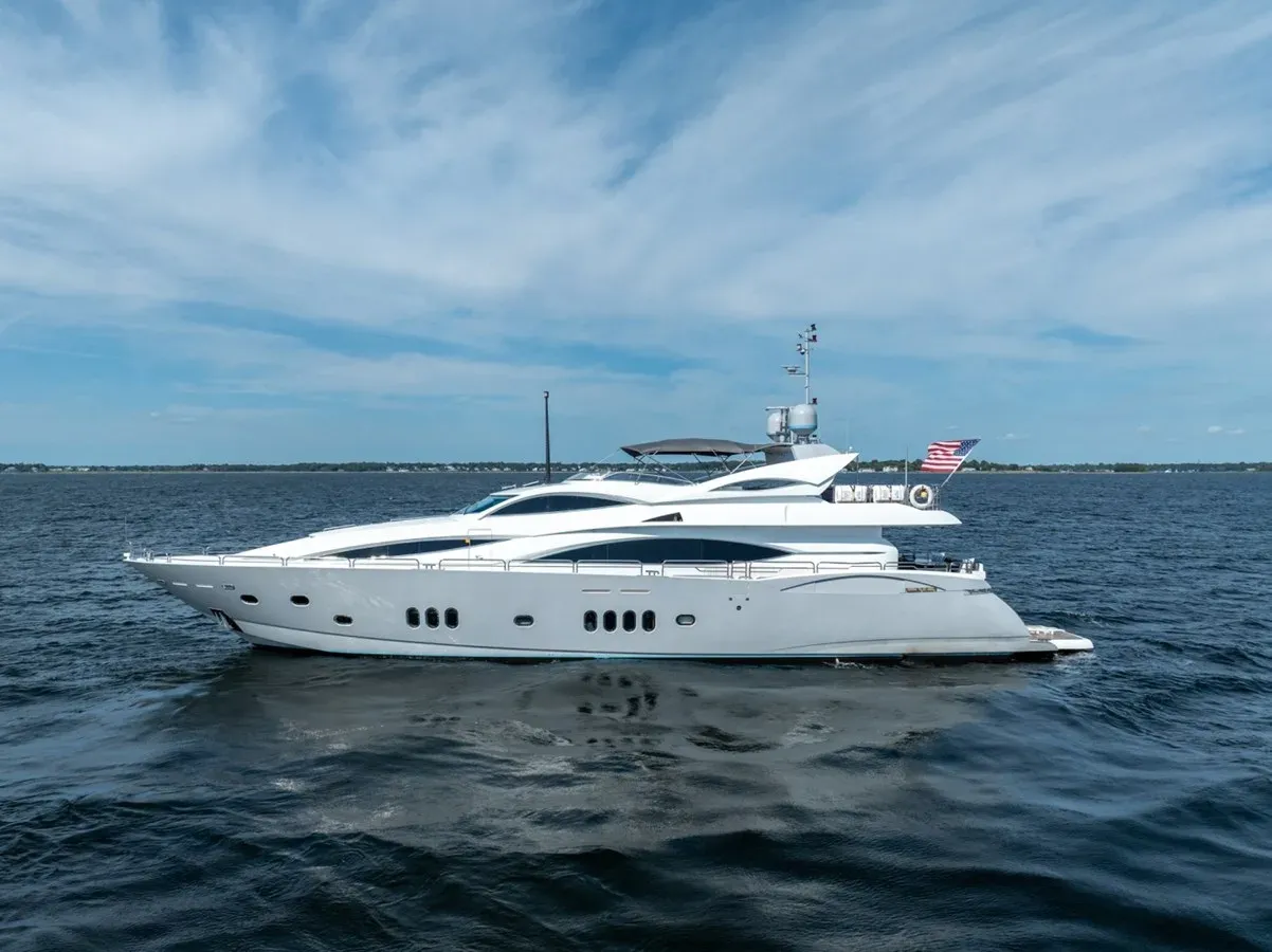 Buy a 2004 Sunseeker 105 Yacht 2004 at Shestakov Yacht Sales