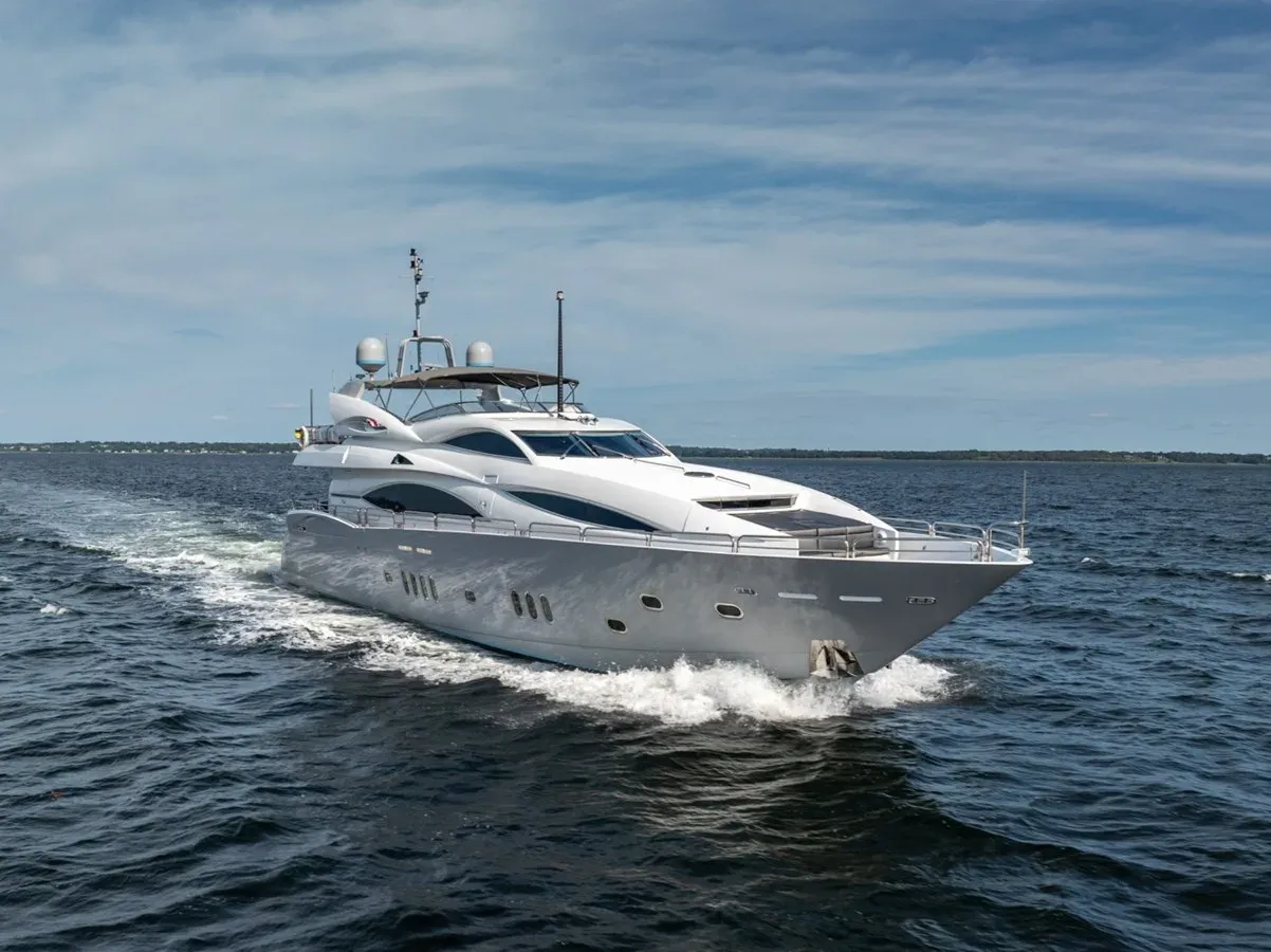 2004 Sunseeker 105 Yacht - Sunseeker yacht sale