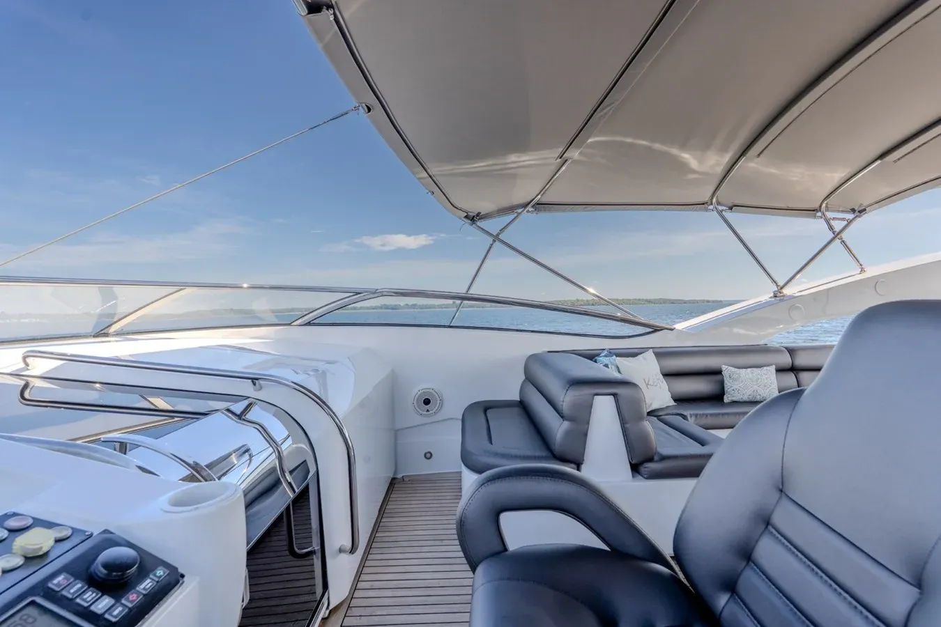 2004 Sunseeker 105 Yacht yacht sale