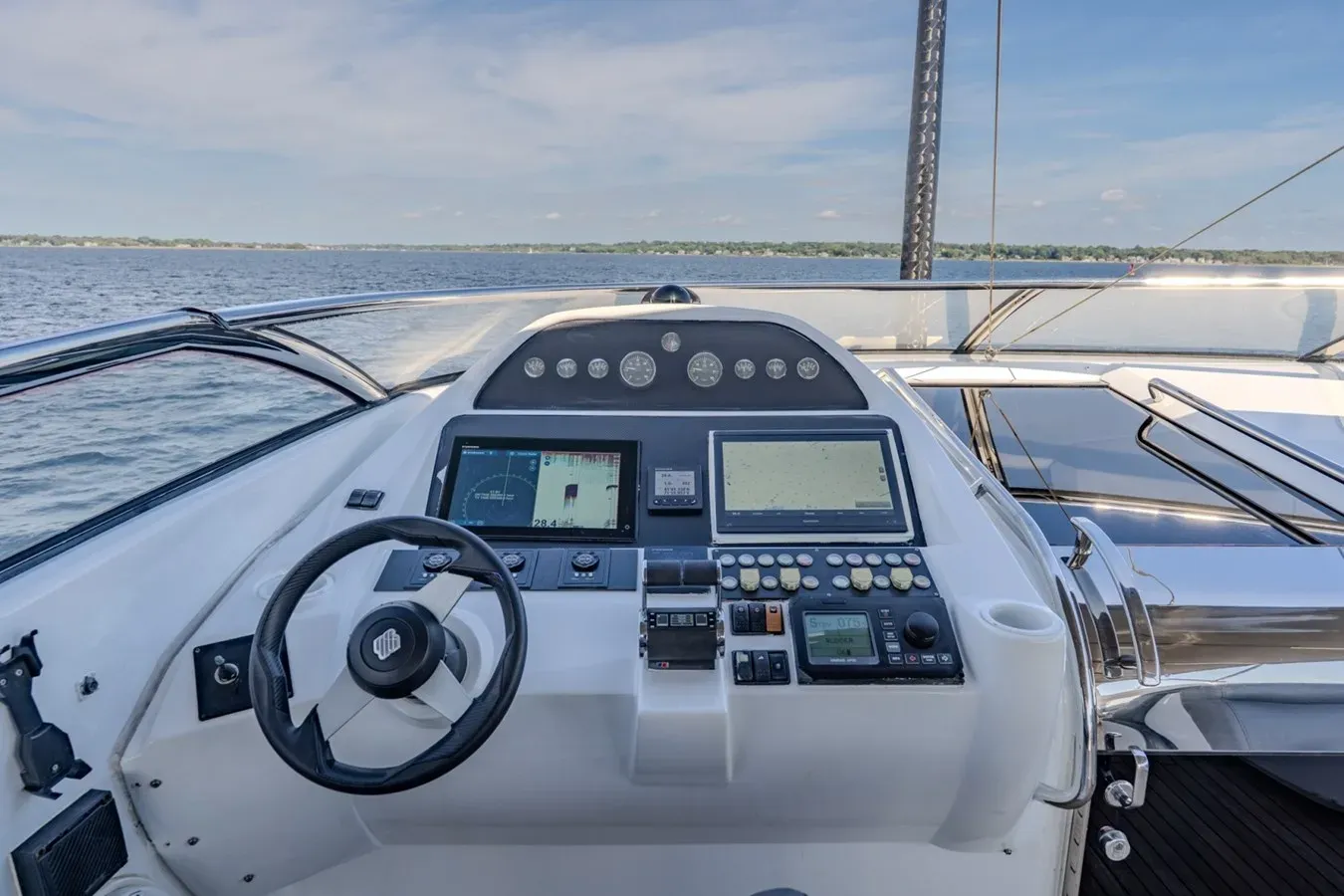 Buy a yacht 2004 Sunseeker 105 Yacht - Sunseeker