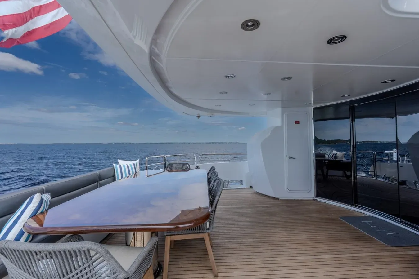 2004 Sunseeker 105 Yacht 105 price