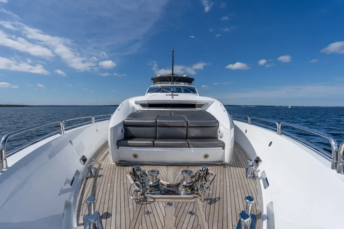 the best price on 2004 Sunseeker 105 Yacht - Sunseeker