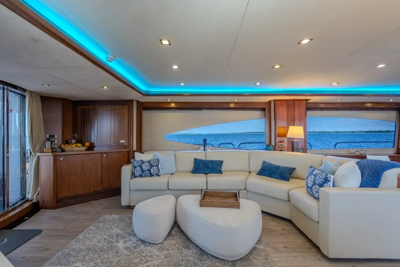 the best price on 2004 Sunseeker 105 Yacht