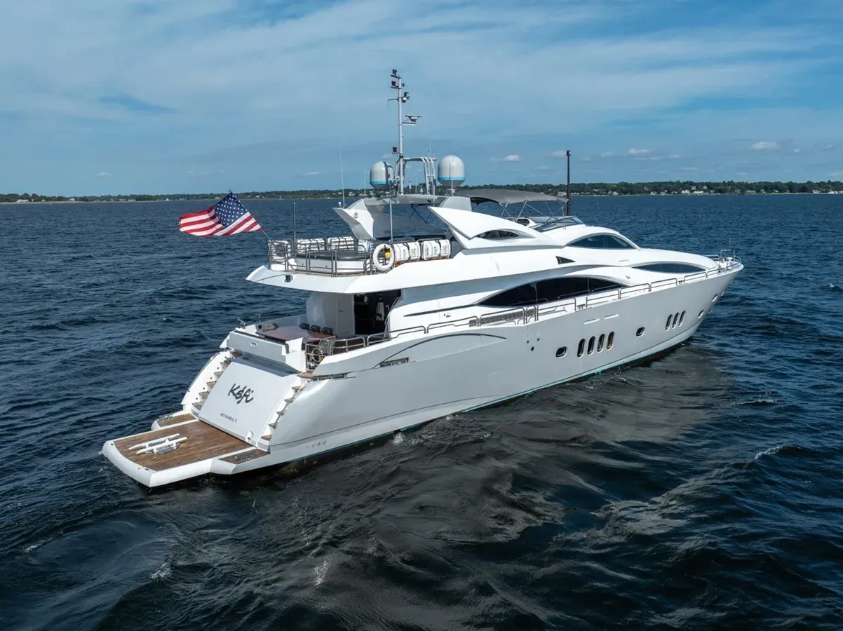 2004 Sunseeker 105 Yacht 105 price