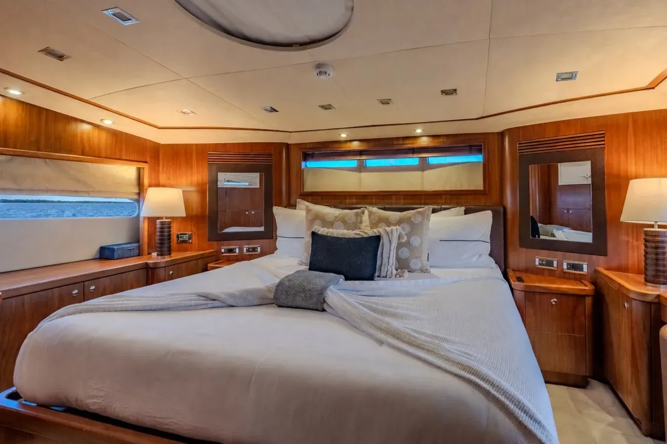2004 Sunseeker 105 Yacht
