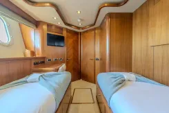 the best price on 2004 Sunseeker 105 Yacht - Sunseeker