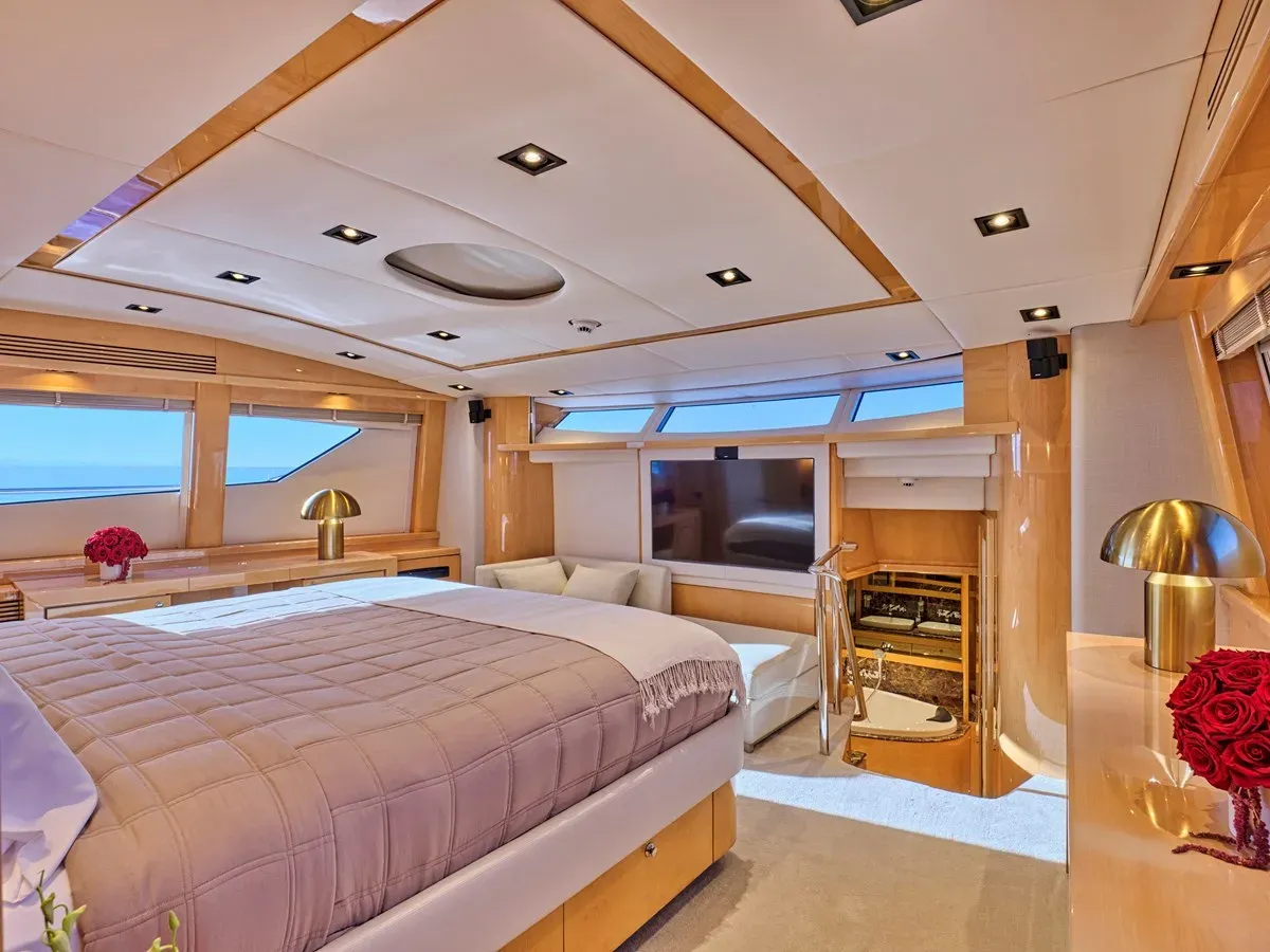 Buy a Blade I - Sunseeker at Shestakov Yacht Sales