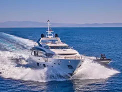 Buy a Blade I 111 at Shestakov Yacht Sales