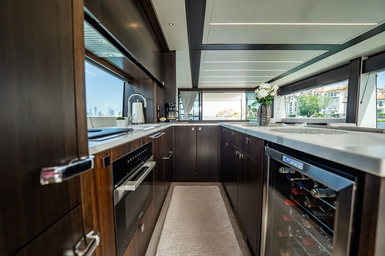 Buy a yacht BAZINGA 76 Yacht