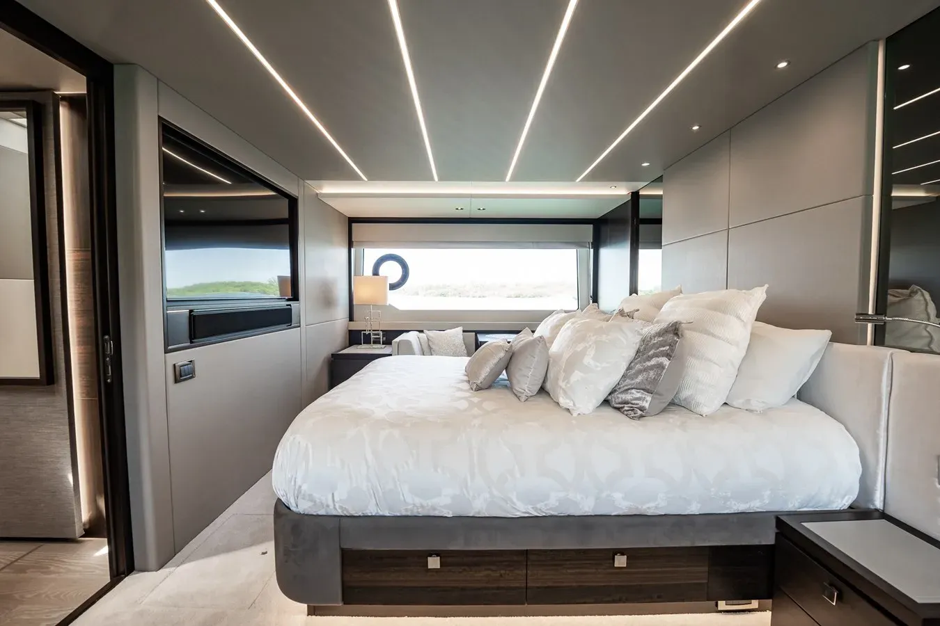 the best price on BAZINGA - Sunseeker