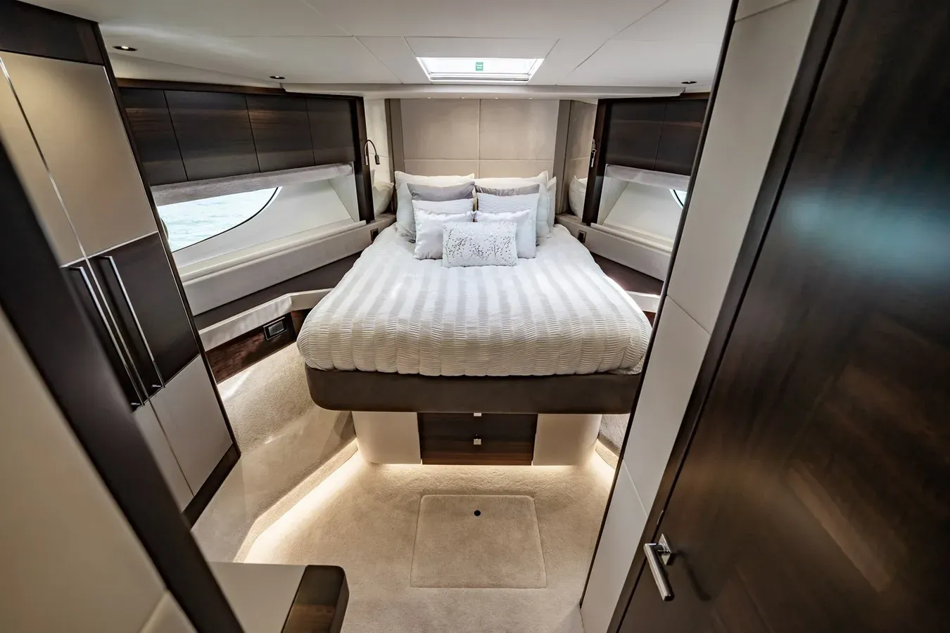 Buy a BAZINGA - Sunseeker at Shestakov Yacht Sales