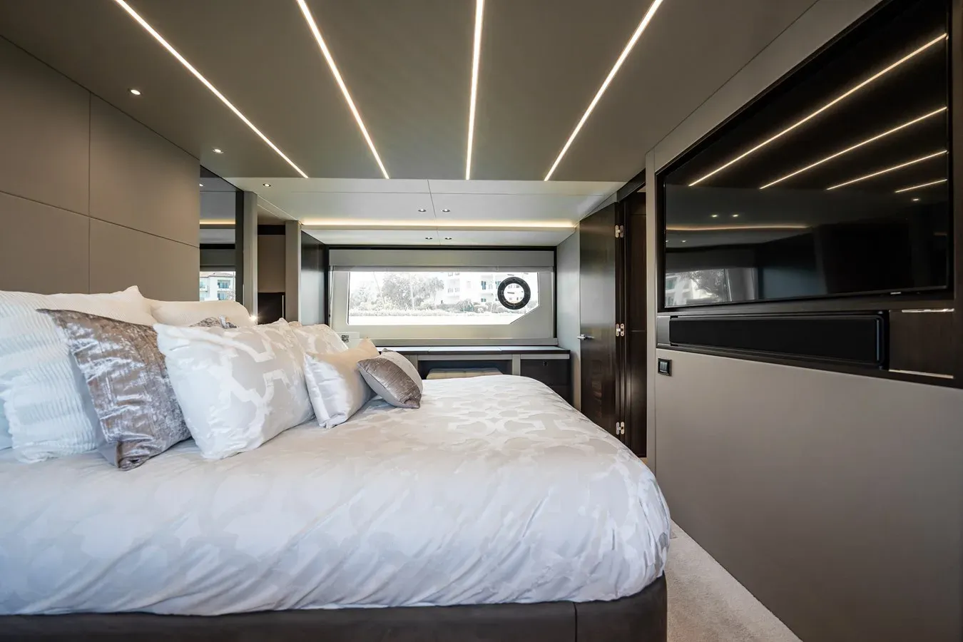 Buy a BAZINGA 77 at Shestakov Yacht Sales