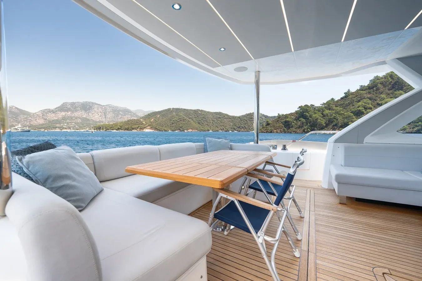 Buy a yacht Naama - Sunseeker