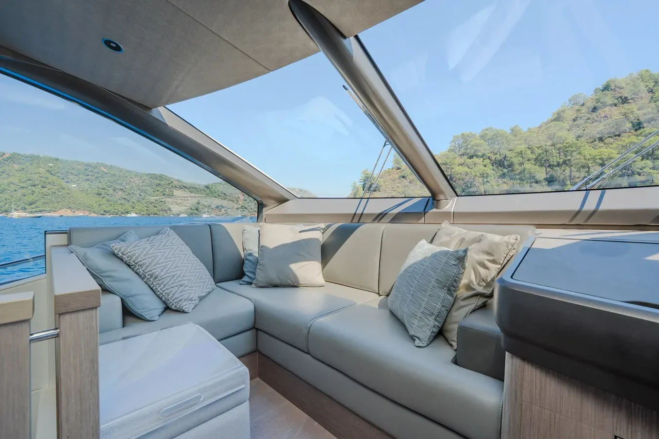 Buy a Naama - Sunseeker at Shestakov Yacht Sales