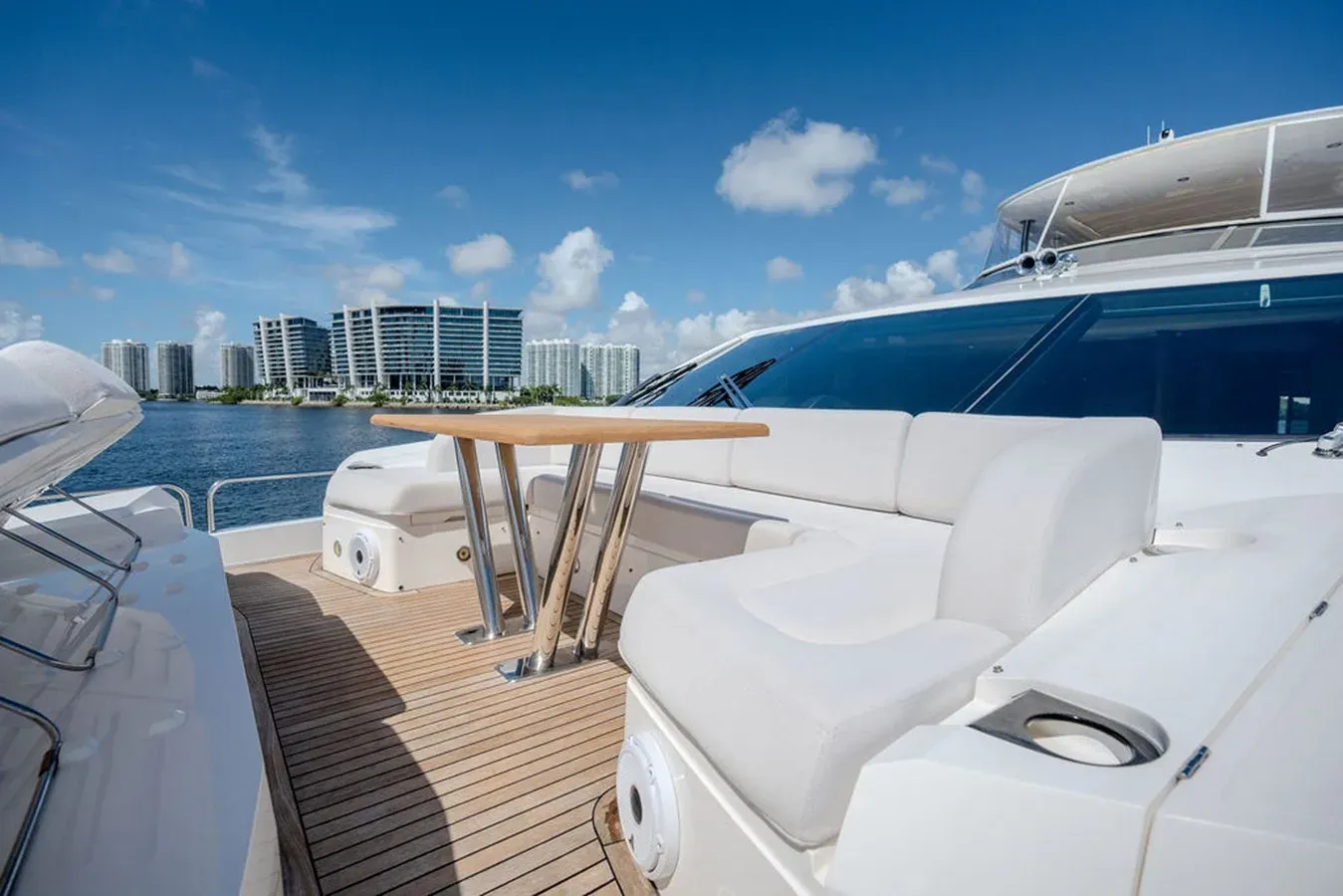 Buy a yacht SEA ZAR - Sunseeker