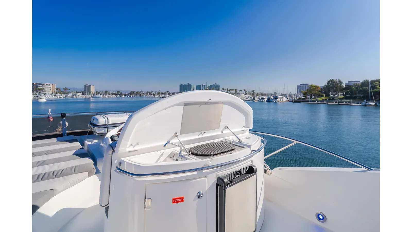 Buy a No Name Manhattan 60 at Shestakov Yacht Sales