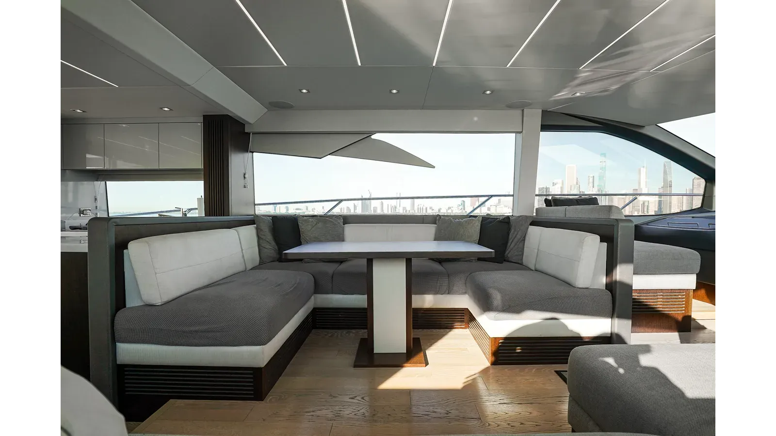 Купить LUCKY BET - Sunseeker