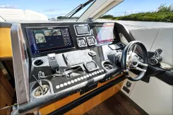 El Rey yacht sale