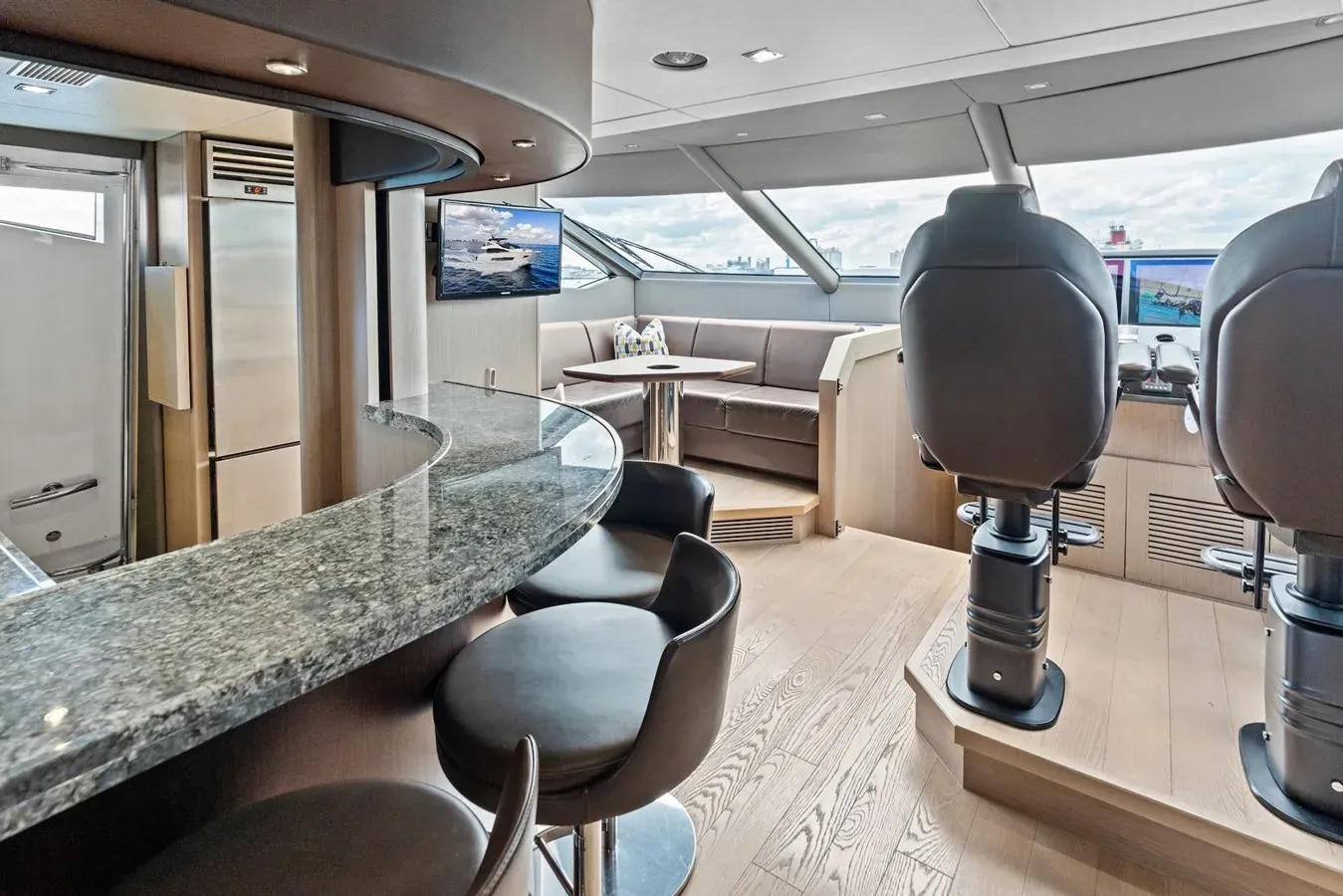 best yacht sales deals AQUA VISTA - Sunseeker
