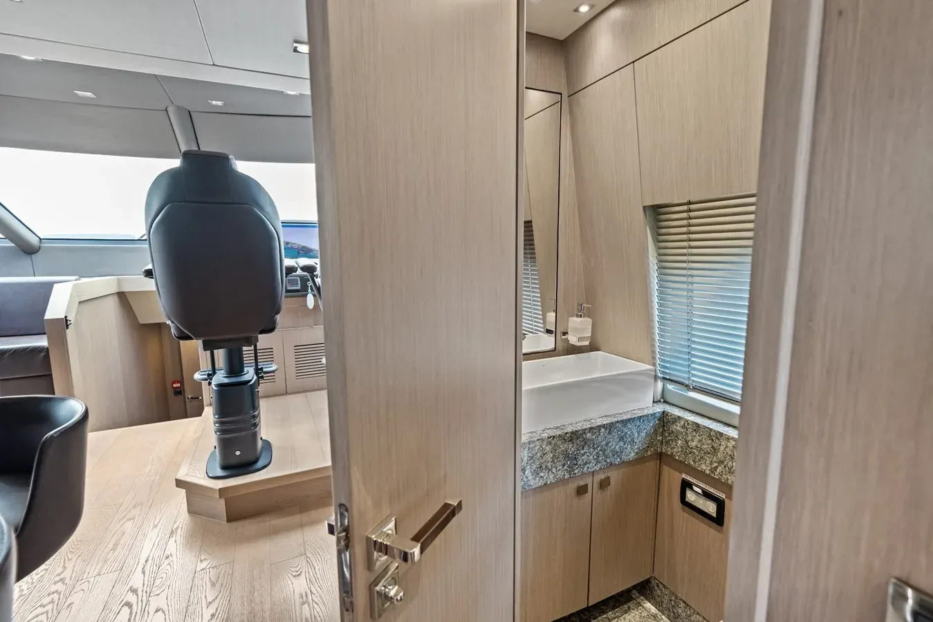 Buy a AQUA VISTA at Shestakov Yacht Sales