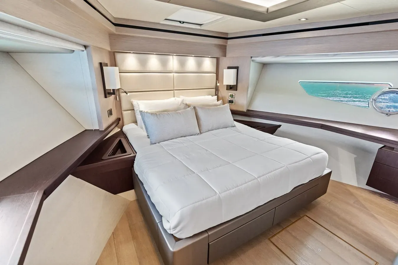 AQUA VISTA yacht sale