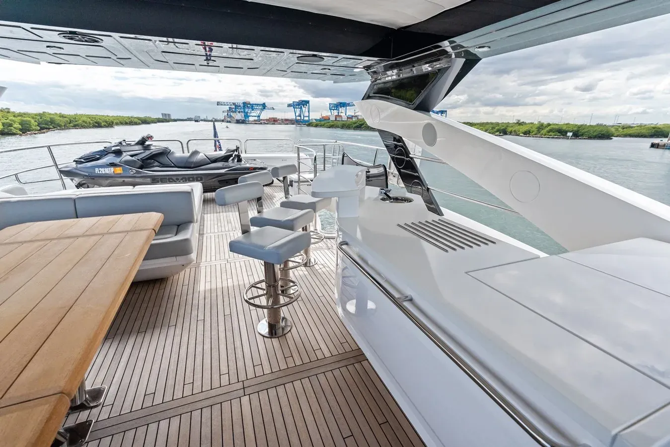 AQUA VISTA - Sunseeker