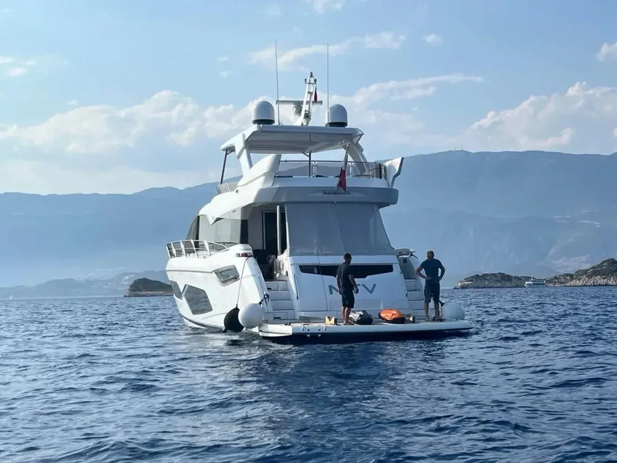 the best price on Sunseeker Manhattan 68