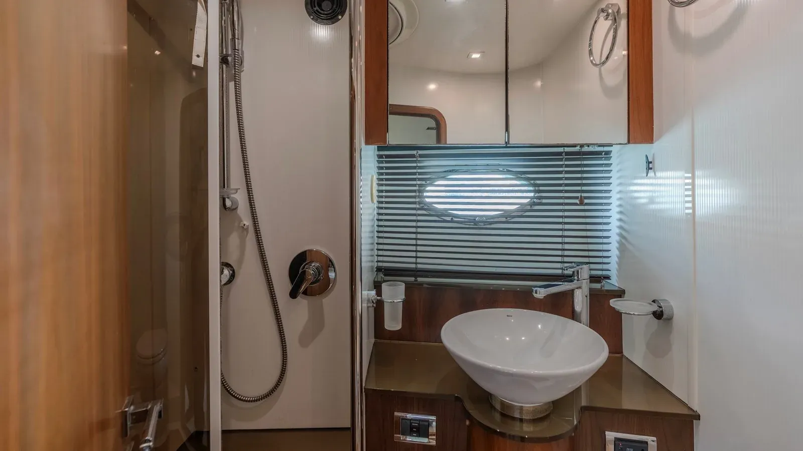 best yacht sales deals SILENIK III 57
