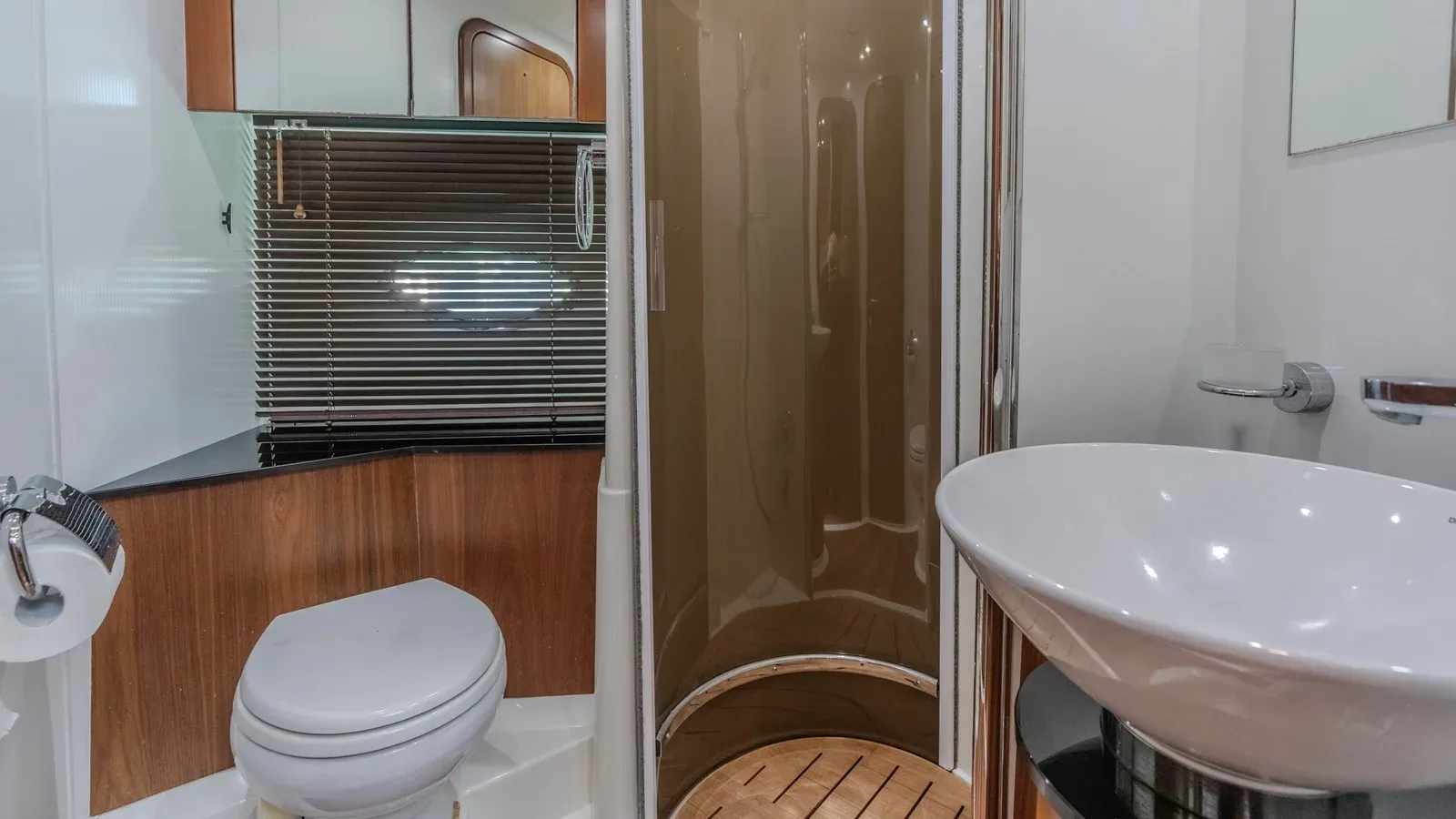 Buy a SILENIK III Predator 52 at Shestakov Yacht Sales
