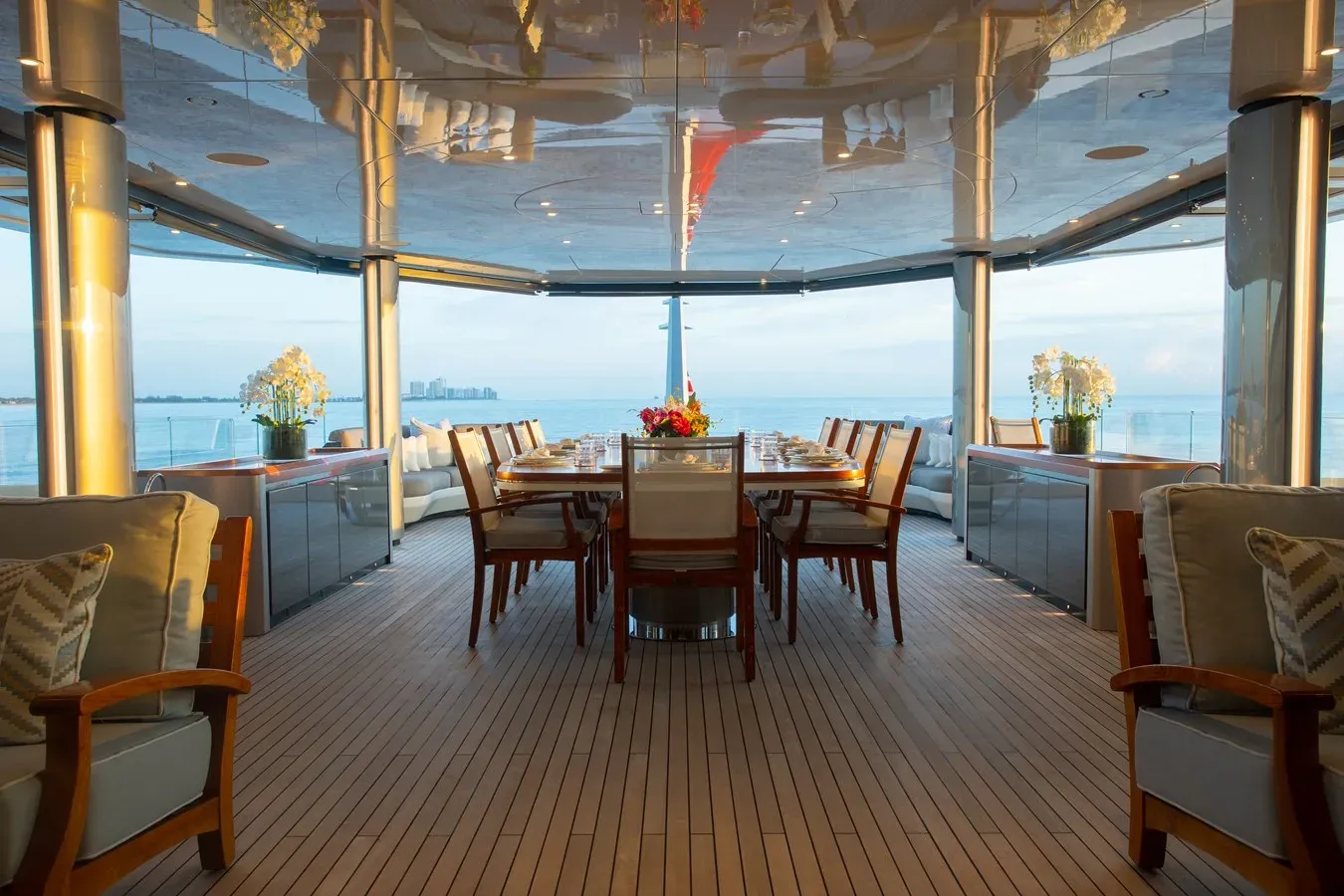 Buy a CASINO ROYALE 236 at Shestakov Yacht Sales