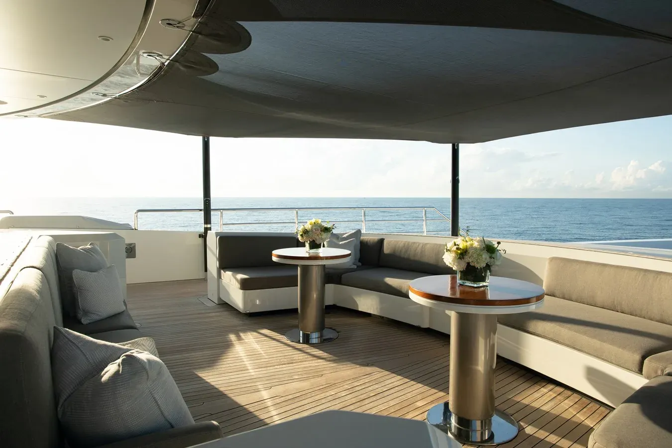 CASINO ROYALE - TANKOA YACHTS price