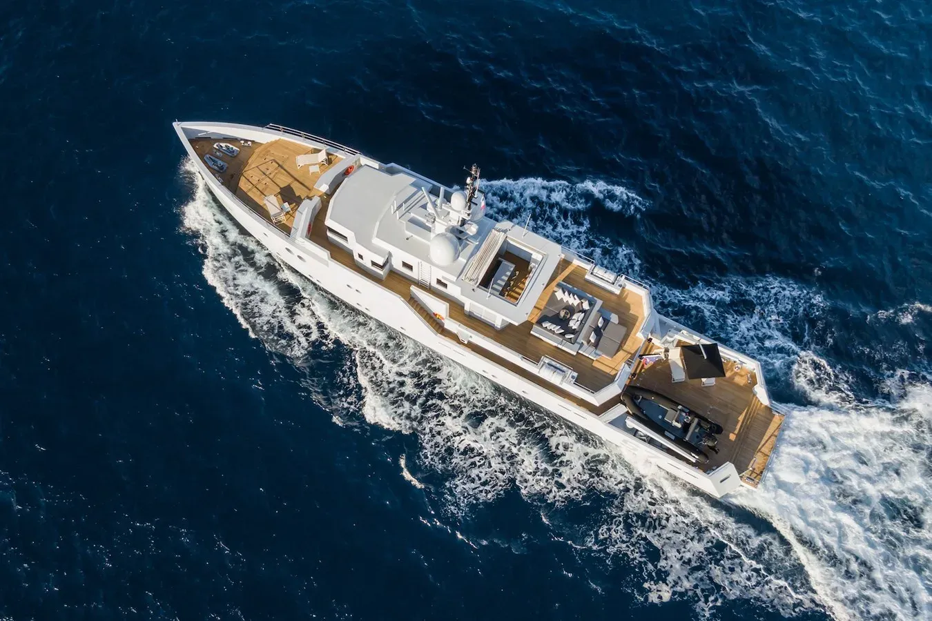 Купить яхту S7 129 в Shestakov Yacht Sales